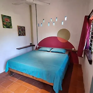 Hostel Dragonfly, Koh Rong Sanloem